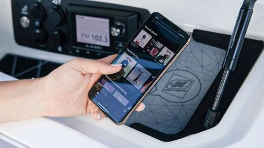 SCANSTRUT ROKK Wireless - Sub. 10W Waterproof wireless charger 12/24V | SC-CW-07F