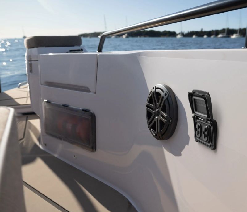 SCANSTRUT Ventura Series - Dual 125V 20A AC Outlet | SC-V-P1